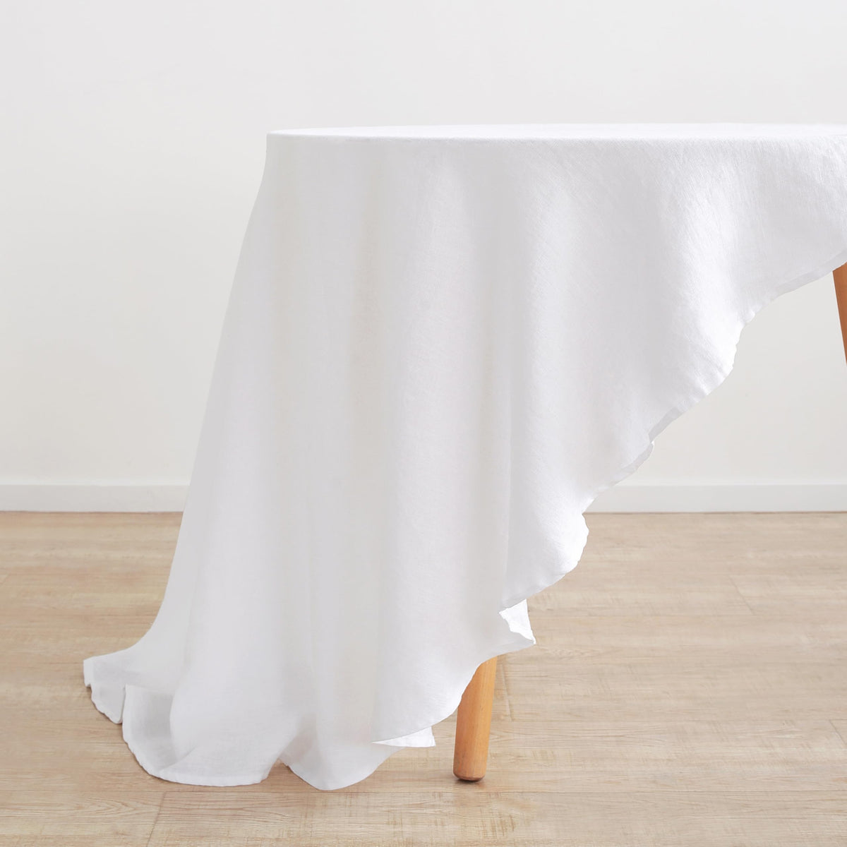 Linen World Linen Tablecloth,100% French Linen Natural Tablecloth 132" x 90" Inch,Washable Rectangular Tablecloth for Dining,Outdoor,Weddings and Restaurants,Decorative Thanksgiving Christmas